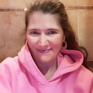 Meet your Posher, Malissa